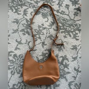 Tory Burch tan bucket bag